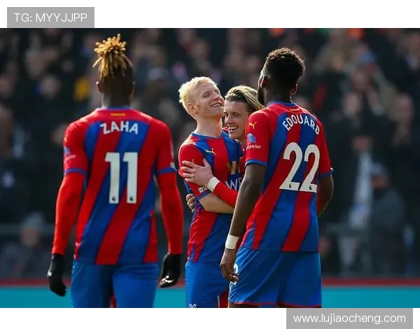 水晶宫队官网展示的球队荣誉、重要赛事及历史人物介绍